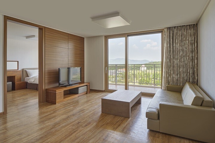 Main Room Photo