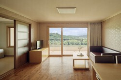 Main Room Photo