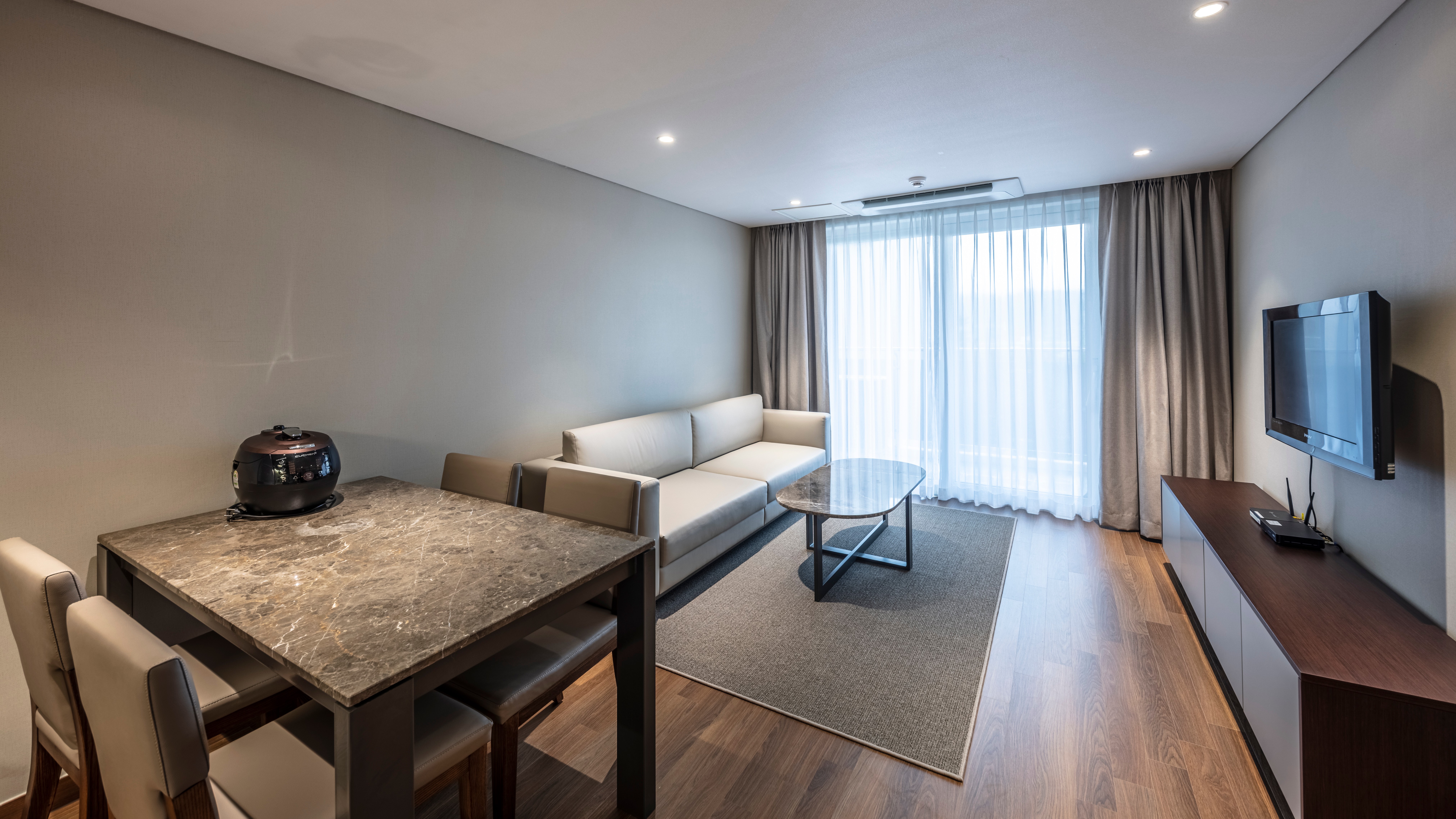 Main Room Photo