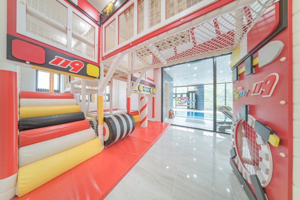 오세르키즈&패밀리풀빌라