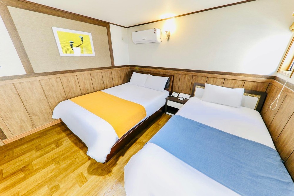 스탠다드 트리플룸(Standard Triple Room) 이미지 2