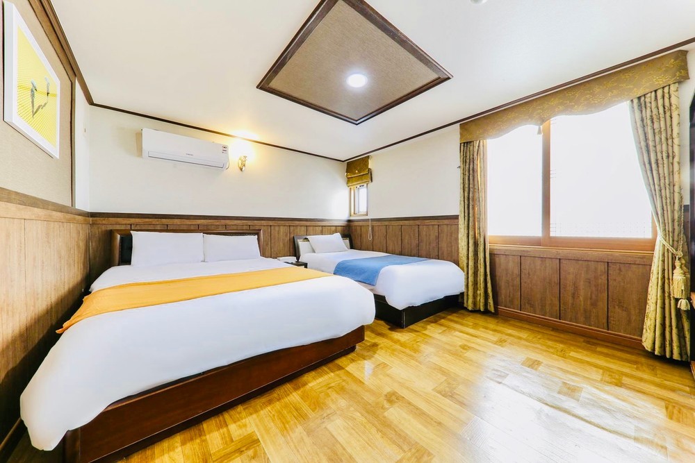 스탠다드 트리플룸(Standard Triple Room) 이미지 7