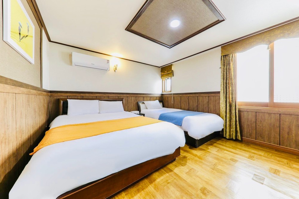스탠다드 트리플룸(Standard Triple Room) 이미지 6